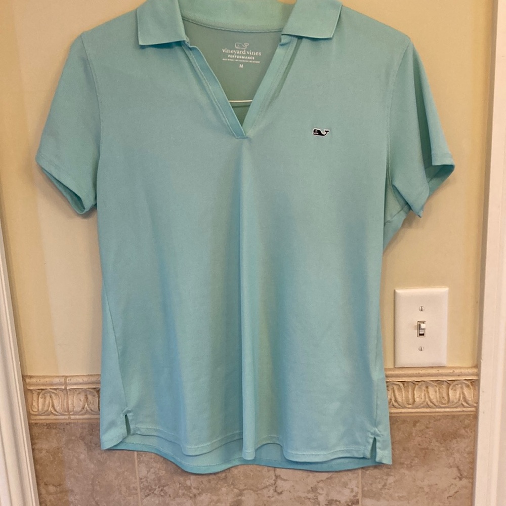 Vineyard Vines Performance collared short sleeve polo. Medium